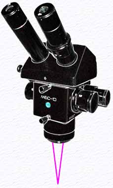 Stereomikroskop MBS-10 - symbolisiert Stereomikroskopie und Stereofotografie (3D-Mikrofotografie)